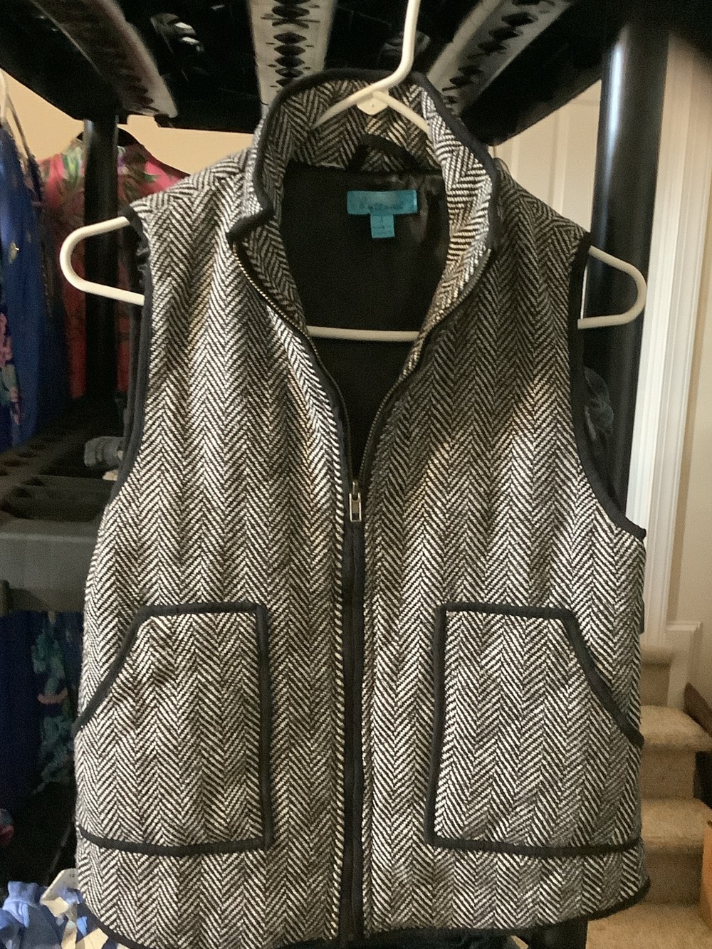 buttons Black & White Herringbone Zip-Front Vest
